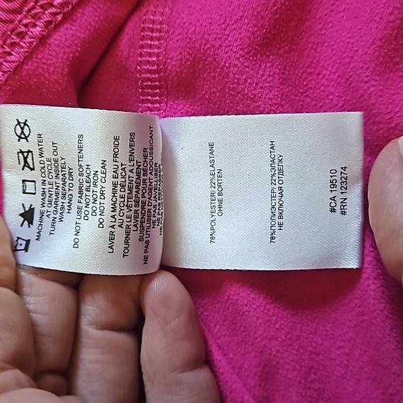 Lolë Long-sleeved Athletic Quarter Zip Pullover Top Fushia Pink, Sz Small - Picture 7 of 11